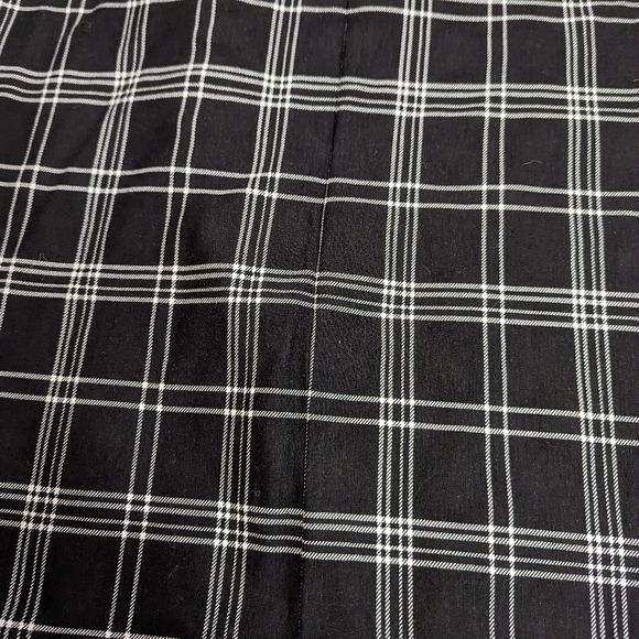 Cute Torrid size 0 lace up pencil shirt black and white plaid pattern - Picture 7 of 8